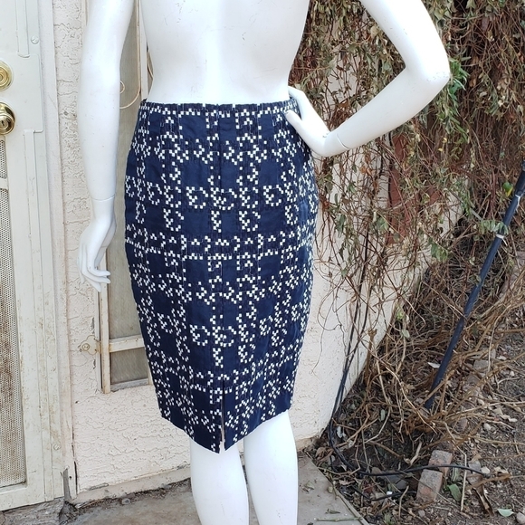 DANIELA CORTE COMILLA EMBROIDERED SKIRT - Picture 7 of 7